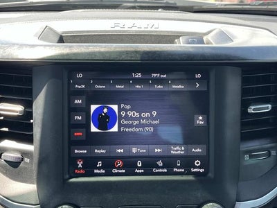 2020 RAM 1500 Big Horn Crew Cab 4x4 5'7" Box