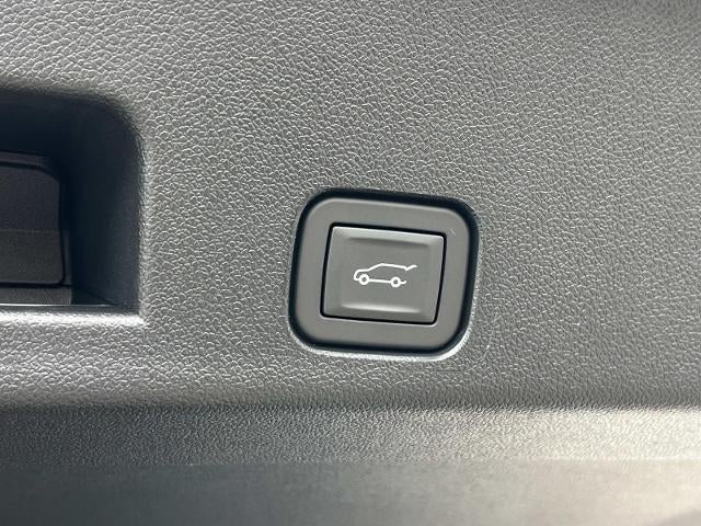 2027 GMC Acadia Denali Ultimate