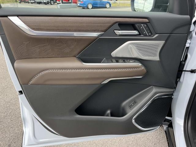 2027 GMC Acadia Denali Ultimate