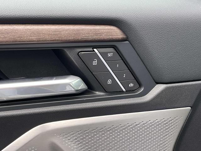 2027 GMC Acadia Denali Ultimate