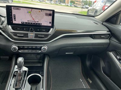 2024 Nissan Altima SR FWD