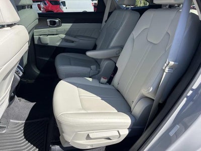 2025 Kia Sorento SX